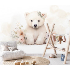 Eine Fototapete eines kleinen Eisbären mit Blumen in einem niedlichen Kinderzimmer.