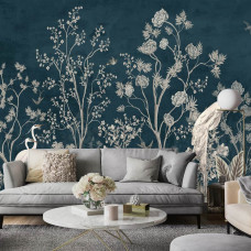 Eine Fototapete mit Kranichen bei den Bäumen, Kunst in einem Wohnzimmer, die das Interieur erfrischt.