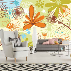 Fototapete mit künstlerischem Blumenmuster in abstraktem Stil für ein Wohnzimmer.