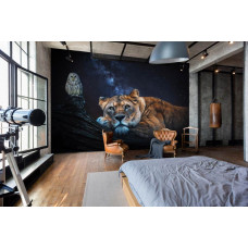 Eine Fototapete mit einer Löwin, einer Eule und einem Löwen, ideal für ein ruhiges Schlafzimmer.