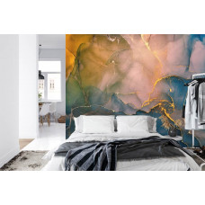 Eine Fototapete mit abstraktem Blitz und Marmor in einem Schlafzimmer.