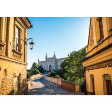 Detaillierte Fototapete der Stadt Lublin mit Straßen- und Denkmaldetails im 3D-Stil.