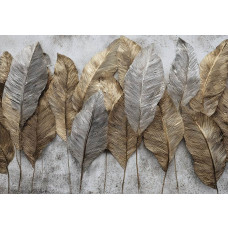 Fotobehang met luxe gouden en zilveren bladeren op een neutrale achtergrond.