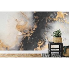 Fototapete mit luxuriösem goldenem Marmor und Natursteinoptik in einem Wohnzimmer.