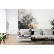 Eine Fototapete mit luxuriösem Industriemarmor mit goldenen Details in einem Wohnzimmer.