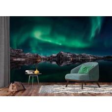 Ein Fototapet von dem magischen Nordlicht, ideal, um eine bezaubernde Atmosphäre in einem Wohnzimmer zu schaffen.
