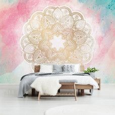 Eine pastellfarbene Mandala-Fototapete mit pastellfarbenem Mandala und symmetrischen Formen für das Schlafzimmer.