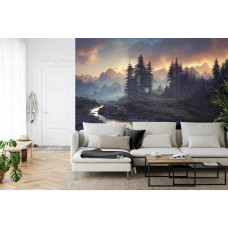 Eine Fototapete mit einer mysteriösen Flussszene zwischen Bergen, abgebildet in einem Wohnzimmer.