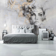 Ein Fototapet von einer mystischen Frau mit luxuriösen Goldtönen in einem Porträt auf Beton in einem Schlafzimmer.