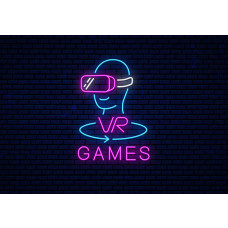 Fototapete Neon VR Games mit futuristischem VR-Headset-Design in leuchtendem Pink und blauen Neonfarben auf dunklem Backsteinhintergrund.