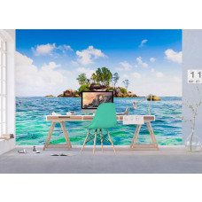 Ein Fototapet von einer unbewohnten Insel mit tropischem Meerblick in einem Büro.