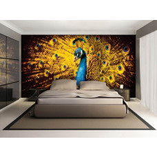 Eine Fototapete von einem Pfau mit warmen Orangetönen in einem Schlafzimmer.