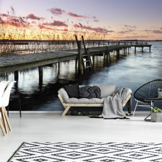 Fototapete Seebrücke mit Blick auf die Landschaft für das Wohnzimmer.