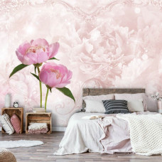 Eine Fototapete mit rosa Pfingstrose und Rosen in einem abstrakten Vliesdesign.