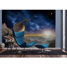 Ein Fototapet von einem Planeten und Sternen im Weltraum, dem Universum mit Jupiter in einem Wohnzimmer mit Airtex.