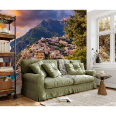 Fototapete Positano bei Sonnenuntergang im Wohnzimmer mit farbenfroher italienischer Küste.