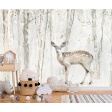 Eine Fototapete mit einem Reh im Wald, dargestellt in einem kunstvollen Gemälde mit Hirsch und Bäumen im Mädchenzimmer im Kinderzimmer.