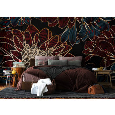 Ein Fototapete mit einer reichen Komposition im Schlafzimmer, bei dem die tief bordeauxfarbene Blume und die raffinierten goldenen Details eine ruhige und elegante Atmosphäre schaffen.