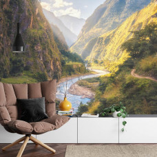 Ein Fototapete mit einer lebendigen Aussicht auf eine Flusslandschaft, ideal für ein Wohnzimmer.