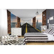 Eine Fototapete mit einer 3D-Straßenszene von New York, die eine urbane Atmosphäre in einem Schlafzimmer bietet.