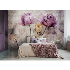 Eine Fototapete mit Rosen im Kunststil mit Blumen und Beton im Wohnzimmer und Schlafzimmer.