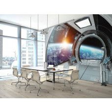 Eine Fototapete mit einer 3D-Raumstation und einem Raumschiff zwischen Planeten und Sternen, ideal für ein Büro.