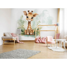 Eine Fototapete mit einer niedlichen Giraffe in einem Mädchenzimmer mit einem warmen Farbschema.