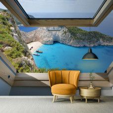 Eine Fototapete von Shipwreck Beach in Zakynthos, mit einem Schiffswrack am Strand vor dem Wohnzimmer.