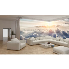 Eine Fototapete mit einem ruhigen Himmel und Sonnenstrahlen, geeignet für ein Schlafzimmer...