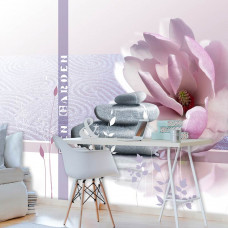 Eine Fototapete mit rosa Blumen und Steinen mit einem Zen-Design für ein Büro.