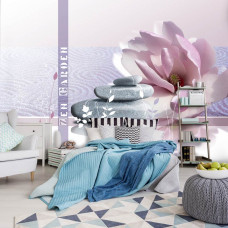 Eine Fototapete mit rosa Blumen und Steinen in einer Zen-Atmosphäre für ein Schlafzimmer.