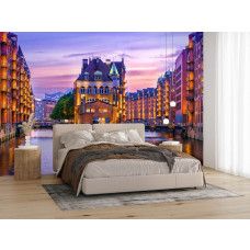 Fototapete Speicherstadt Hamburg im Abendlicht im Schlafzimmer mit romantischer Abendstimmung und historischen Gebäuden.