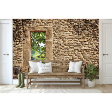 Eine Fototapete mit einer Steinwand und 3D-Effekten in der Nähe eines Teichs im Wohnzimmer.
