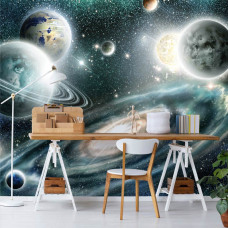 Eine Fototapete mit Sternen und Planeten in einem farbenfrohen Galaxie-Thema, speziell für ein Büro entworfen.