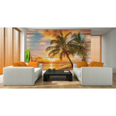 Eine Fototapete von einem Strand mit einer Palme und Sonnenuntergang auf einem hölzernen Hintergrund.