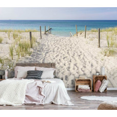 Eine Fototapete von einem Fußweg zum Strand mit Blick auf das Meer und die Dünen, geeignet für das Schlafzimmer.