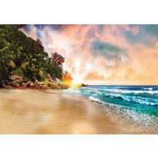 Sonnenuntergang am Strand, Fototapete mit einem ruhigen Blick auf das Meer und den Horizont.