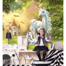 Einhörner und Elfenland auf einer märchenhaften Fototapete für Kinder- und Mädchenzimmer.