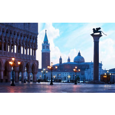 Die italienische Stadt Venedig ist auf dieser Fototapete abgebildet.