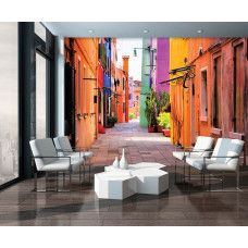 Eine Fototapete mit bunten Fischerhäusern entlang der Kanäle von Burano in Venedig.