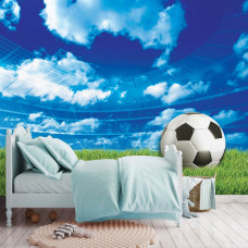 Fototapete eines Fußballstadions mit grünem Rasen und lebendiger Atmosphäre, perfekt für ein Jungenzimmer.