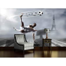 Fototapete mit einem Fußballspieler, der auf einem Fußballplatz eine Wende macht, mit dem Eiffelturm im Hintergrund für das Wohnzimmer.