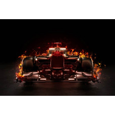 Fototapete eines feurigen Formel-1-Autos, mit feurigen Details für einen intensiven Look.