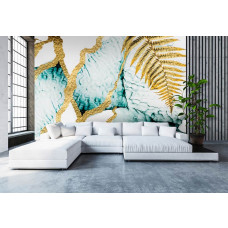 Eine goldene Marmor-Fototapete mit Federn in einem industriellen Design, perfekt für ein Wohnzimmer.