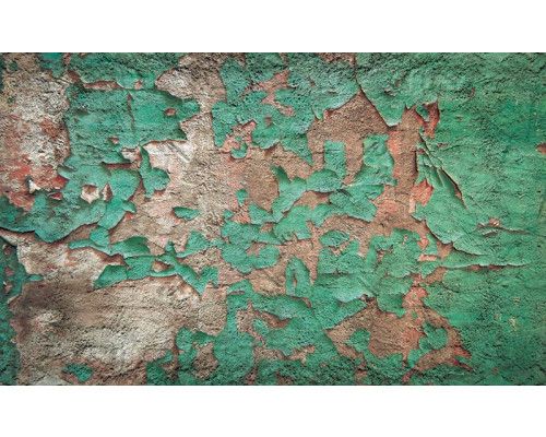 Beschädigte Betonwand auf Fototapete, perfekt für industrielle Räume.