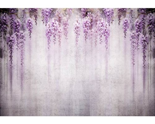 Glyzinien klettern über eine Betonwand, abgebildet auf dieser eleganten Fototapete mit Blumen und Efeu.