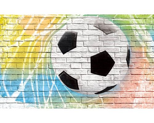 Fototapete mit einer Graffiti-Zeichnung eines Tores auf einem Fußballplatz.