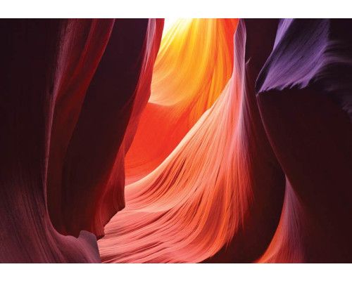 Fototapete mit einer Höhle im 3D-Effekt, geheimnisvoll und dunkel.