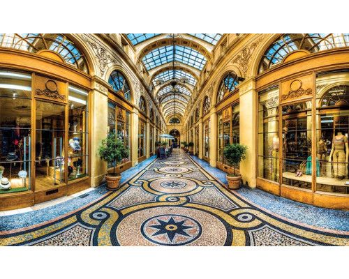 Fototapete Mailand City Shopping mit einer luxuriösen Lounge in Gold und einem urbanen Look.