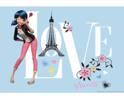 Fototapete von Marinette als einsatzbereiter Marienkäfer, mit leuchtenden Farben und einem verspielten Design.